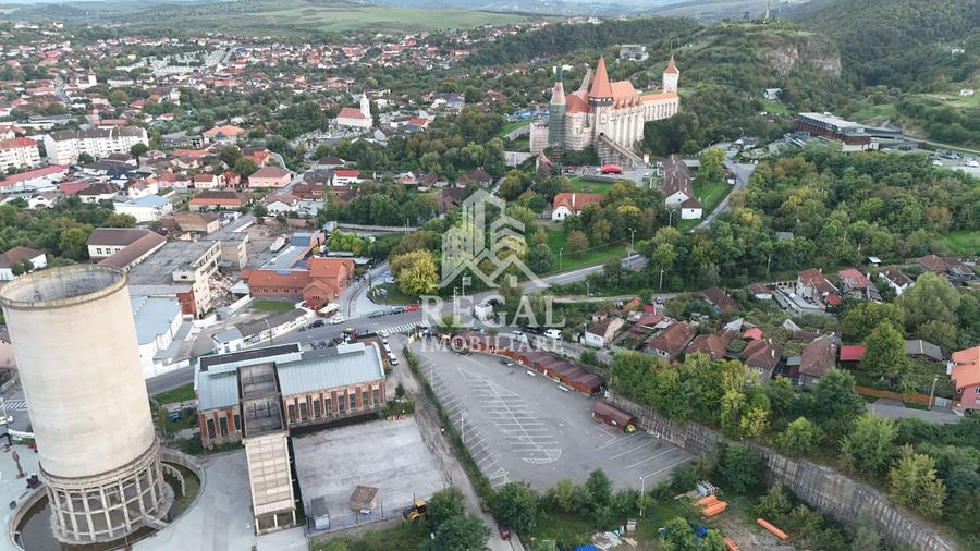 Oportunitate în zona Castelului Corvinilor – teren intravilan, 1.085mp