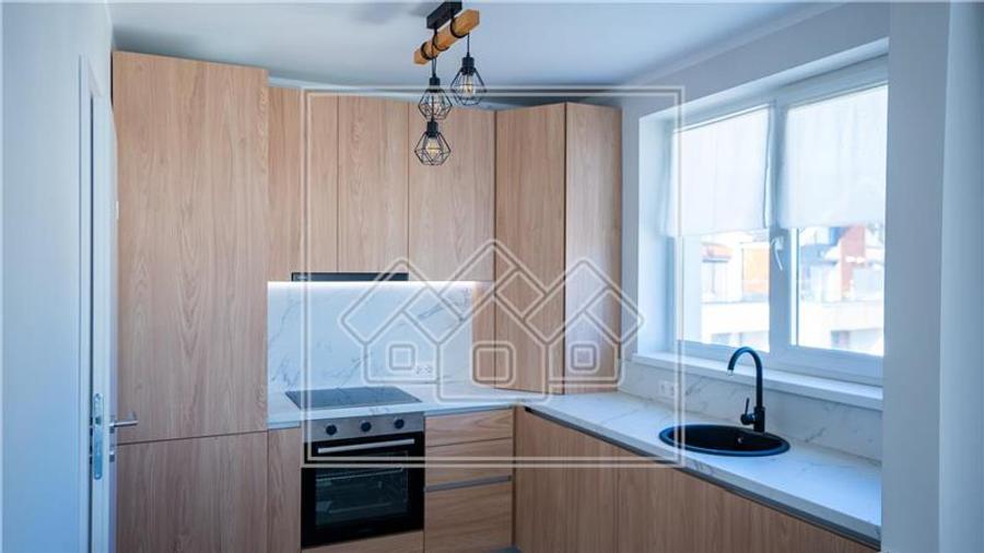 Penthouse mobilat complet, intabulat, 3 camere, aer conditionat