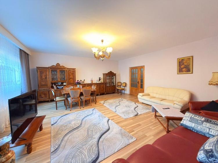 Vilă Spațioasă cu 5 Camere - 360.000 euro- Zona Girocului
