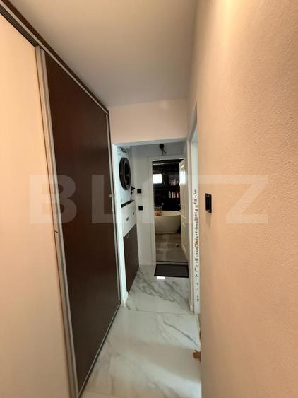 Apartament 3 camere, 64 mp, decomandat, 2 băi, zona Nicolina