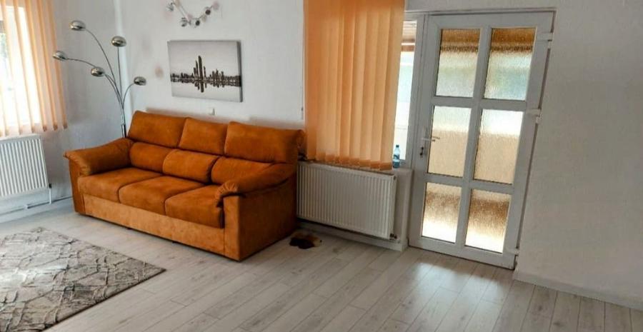 Casa individuală P+M, zonă liniștită, în Vatra veche a satului
