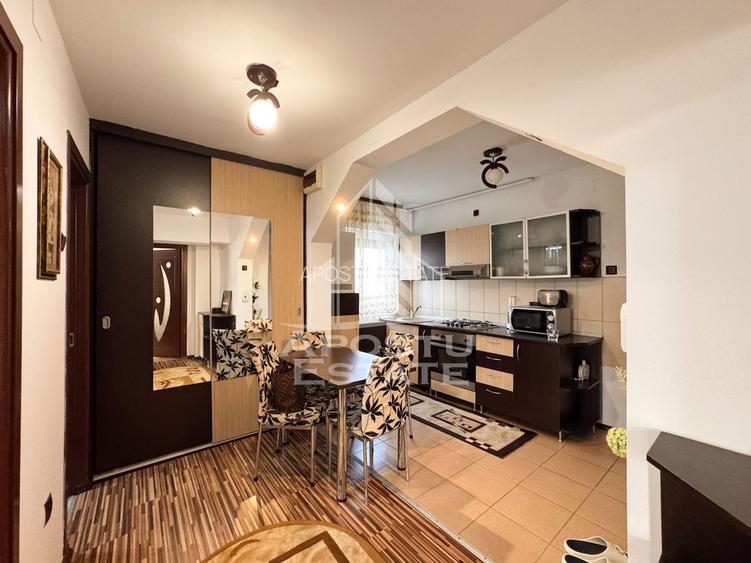 Apartament 2 camere, la cheie, decomandat, panoramica la Cetatea Devei - 2