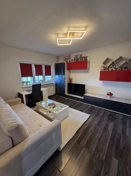 Decamandat 48 m2 utili 2 camere, Cl. Bucuresti, Rotonda