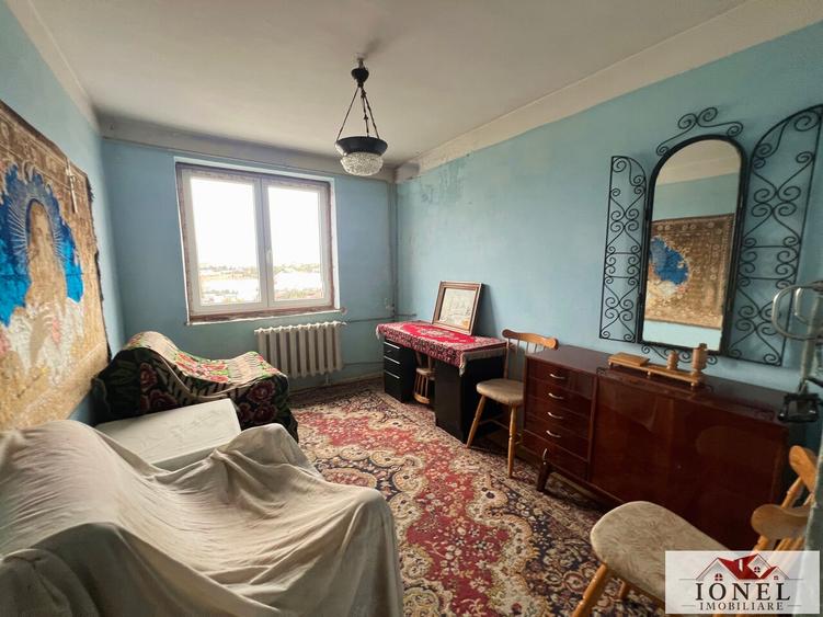 Apartament patru camere de vanzare in Sebes