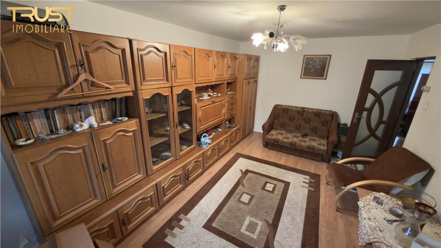 3 Camere I Plopilor I 2 Bai I Balcon Inchis