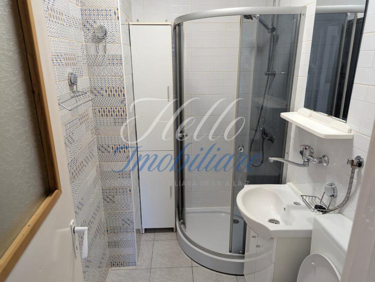 Vand apartament 2 camere 37,5 mp+balcon 3,5mp zona Dambul Rotund