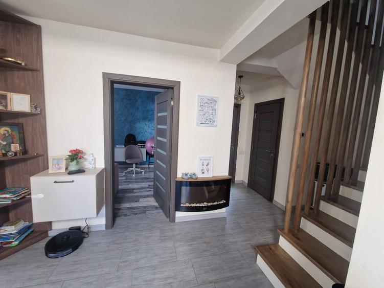 Casa tip duplex 102 mp, finisat, Dezmir partea de jos