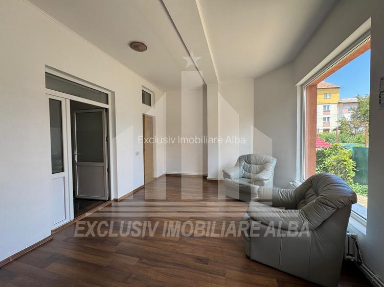 Casa individuala | De vanzare | 200 mp | 430 mp teren | Cetate - 2