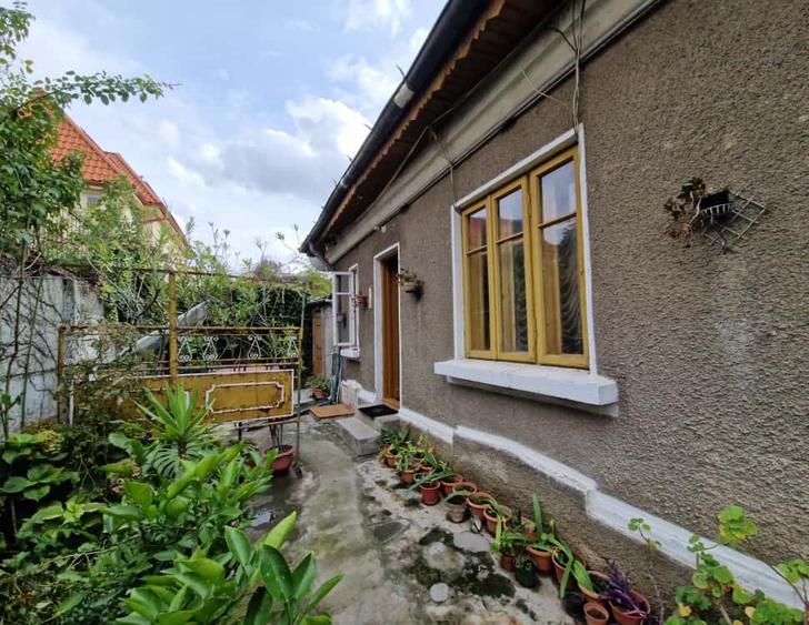 Casa cu teren in proprietate - Investitie - Baba Novac