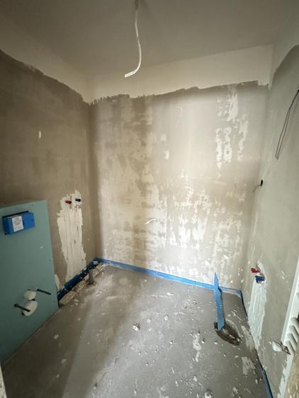 Apartament tip Penthouse, 3 camere, 64 mp, terasa 88 mp, Zona Eroilor