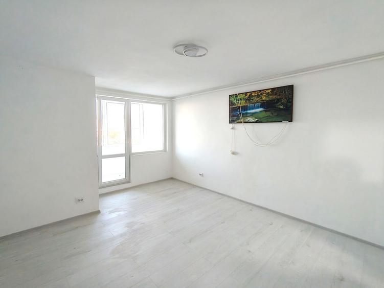 Garsoniera renovata in cartierul Noua, Brasov