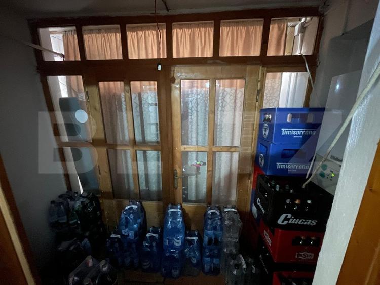 Spatiu Comercial de vanzare, 7 incaperi, 79mp, zona Cetate