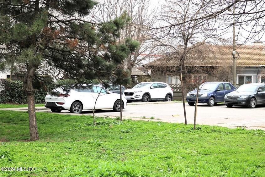 Gara - Spitalul CFR - Str. Scolii, casa din caramida, teren 380 mp!
