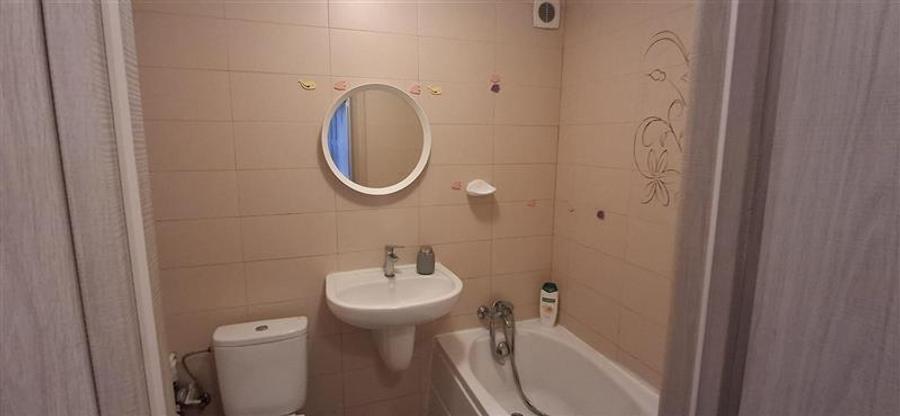 Brancoveanu, apartament 4 camere,boxa,bloc reabilitat