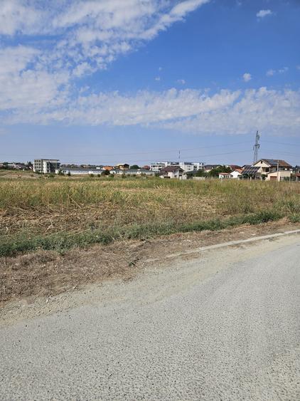 TEREN INTRAVILAN CU DESCHIDERE EXCELENTĂ – CUMPĂNA | OPORTUNITATE DE INVESTIȚIE
