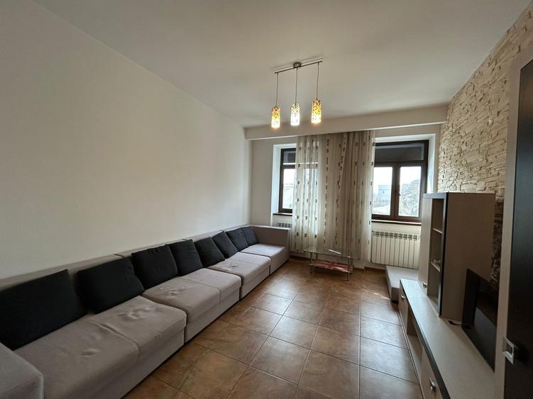 Apartament 2 camere zona centrala