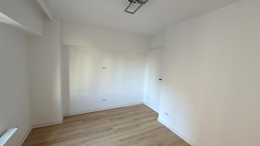 3 CAMERE 3/8 83MP BL 1995 MONOLIT RENOVAT COMPLET SCOALA 81 METROU CENTRALA