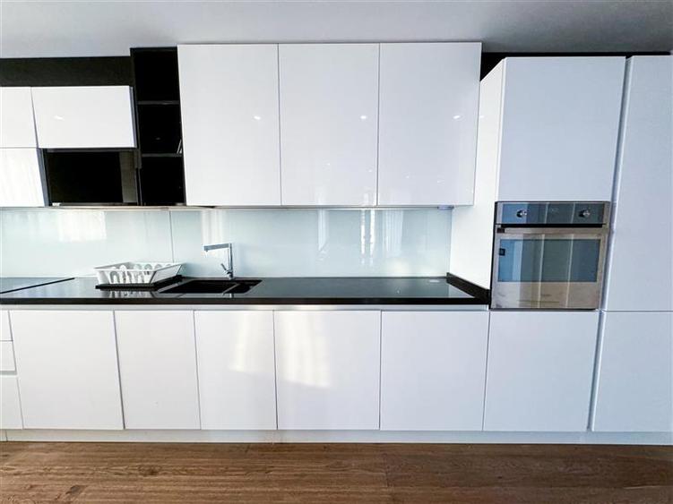 Apartament cu 4 camere de inchiriat Cortina Residence Herastrau
