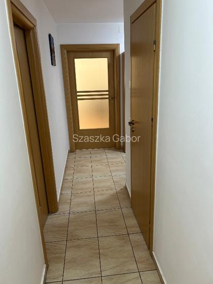 Inchiriez (ofer) apartament 3 camere decomandat , zona centrala , cu parcare - 16