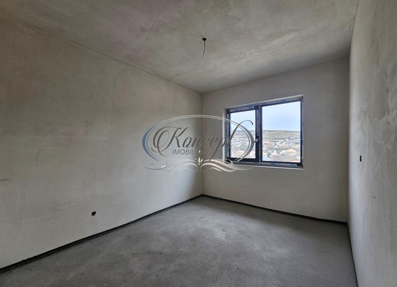 Casa eficienta energetic, noua, cu pod mansardabil generos