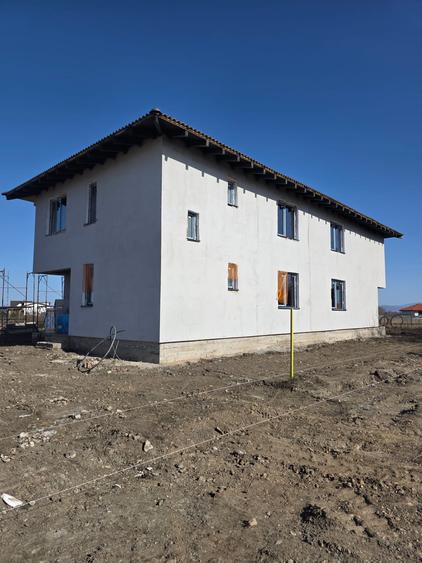 Duplex superb, cu intrare privata, 620 mp teren