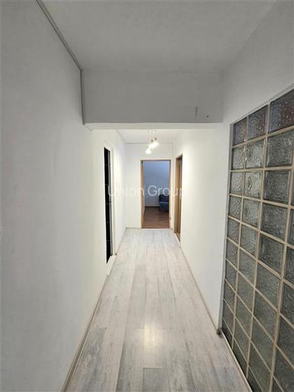 Apartament 2 Camere, Decomandat, Inel 2 - 10