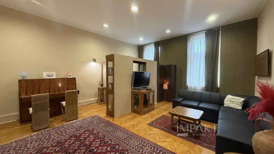 Apartament spatios cu 2 camere decomandat in centrul orasului