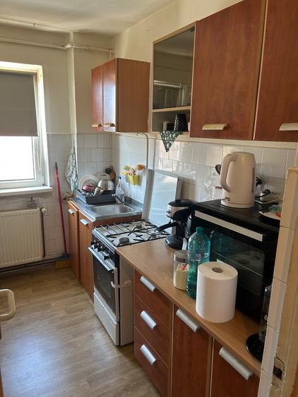 De vanzare apartament cu 4 camere, zona Favorit