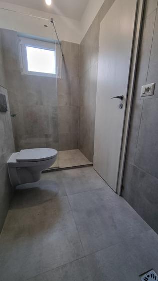 Vila 4 camere, bucatarie separata, zona linistita, parcare, zona Scolii