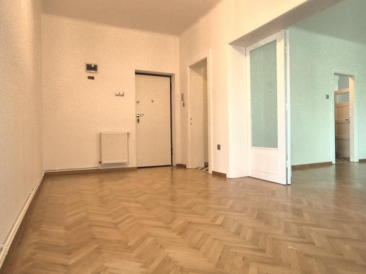 Apartament 2 Camere, 85 mp, Renovat Complet, Dobrogeanu Gherea, Brasov