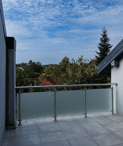 Casa 4 cam, 3 bai Ghencea Str Dantelei, 10 min Metrou Raul Doamnei