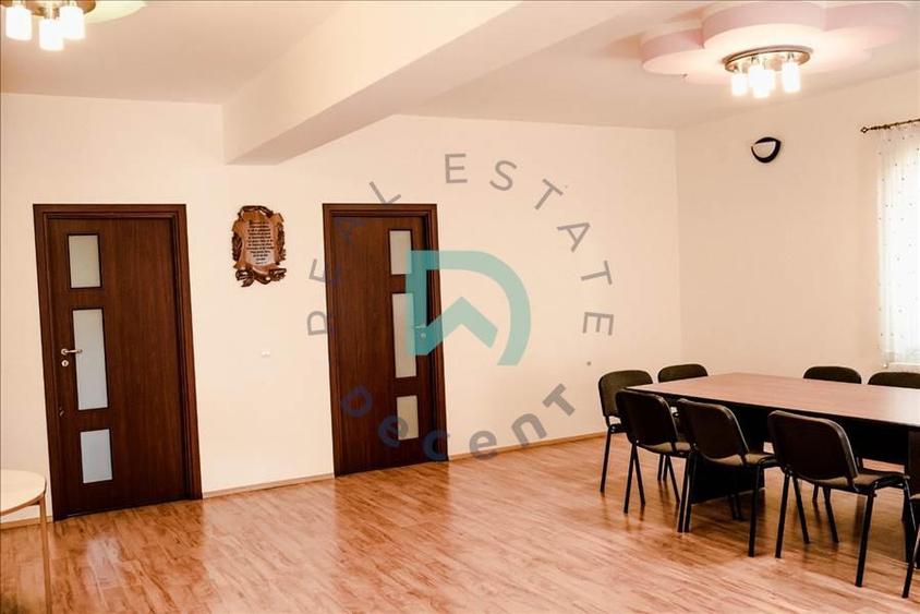 Casa, 11 camere, Noua, Brasov