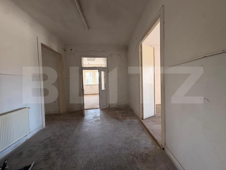 OCAZIE | Spațiu comercial clădire istorică 4 nivele/1200 mp!