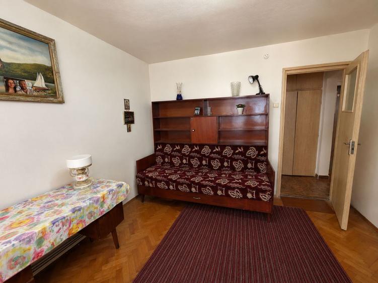 Apartament 2 camere, decomandat, bloc izolat, boxa, Piata Cipariu
