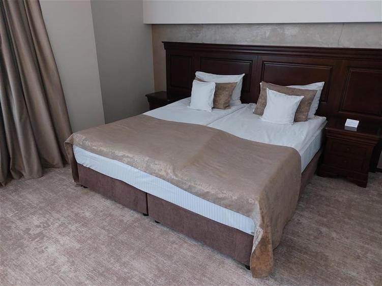 APARTAMENT 3 CAMERE, HOTEL ALPIN, POIANA BRASOV