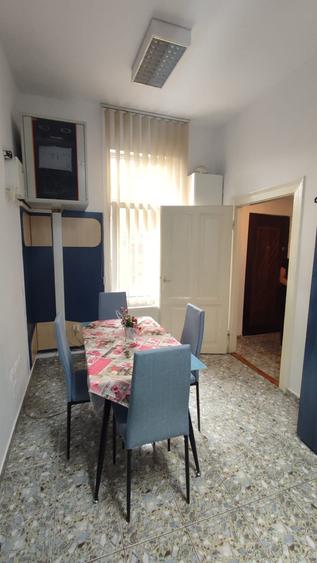 Apartament de vânzare, 2 camere, 70 mp, Central zona B-dul Eroilor
