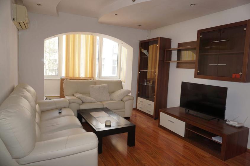 Apartament 3 camere, 59 mp, zona Ultracentral