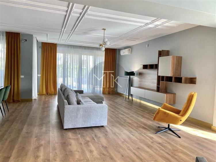 VILA INDIVIDUALA de LUX in Complex | 8 camere | Mobilata&utilata | 4 locuri de p