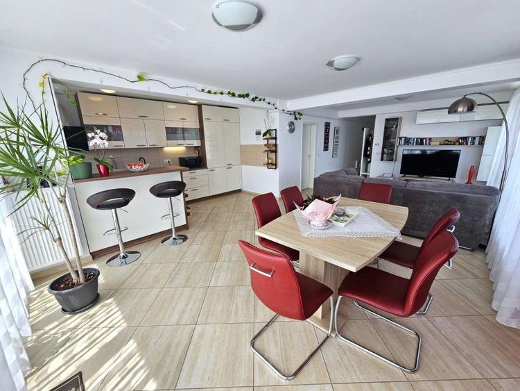 Penthouse cu vedere spre munti, terasa, boxa, Avantgarden 0% Comision