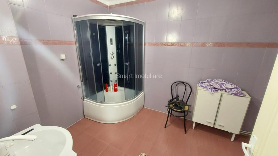 Casa cu 8 camere + 800mp teren Cisnadie zona Centrala - 14