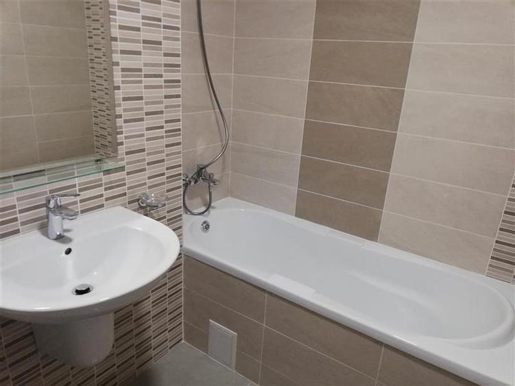 APARTAMENT 2 CAMERE, IN TRACTORUL, LA 500 M DE CORESI MALL