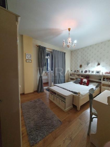 Apartament 4 camere, Florești – zonă centrală