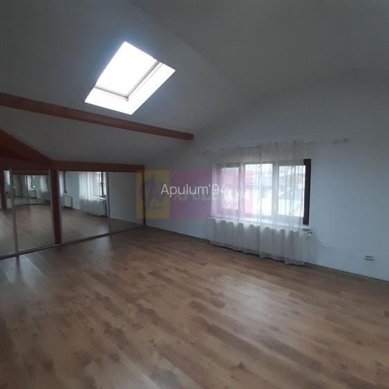 Două vile tip duplex de închiriat - zona Antiaeriană - 17