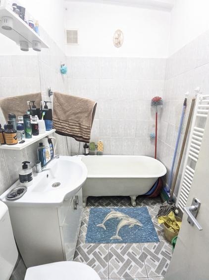 Apartament de vânzare, 3 camere, 58 mp, Horea vis-a-vis de Facultatea de Litere