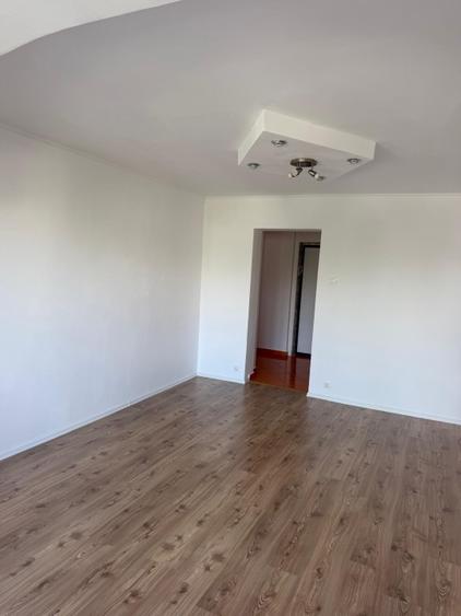 Vând urgent apartament 2 camere ,recent renovat