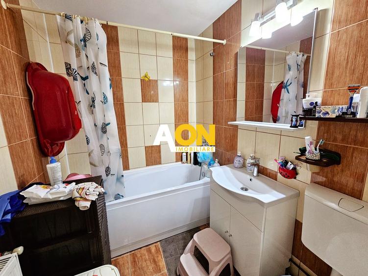 Apartament 2 camere, decomandat, mobilat, utilat, etaj 3, Ampoi 2