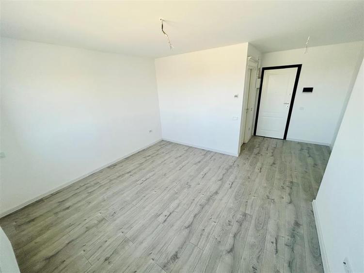 Etaj intermediar, bloc nou, 1 camera decomandat Poitiers Towers