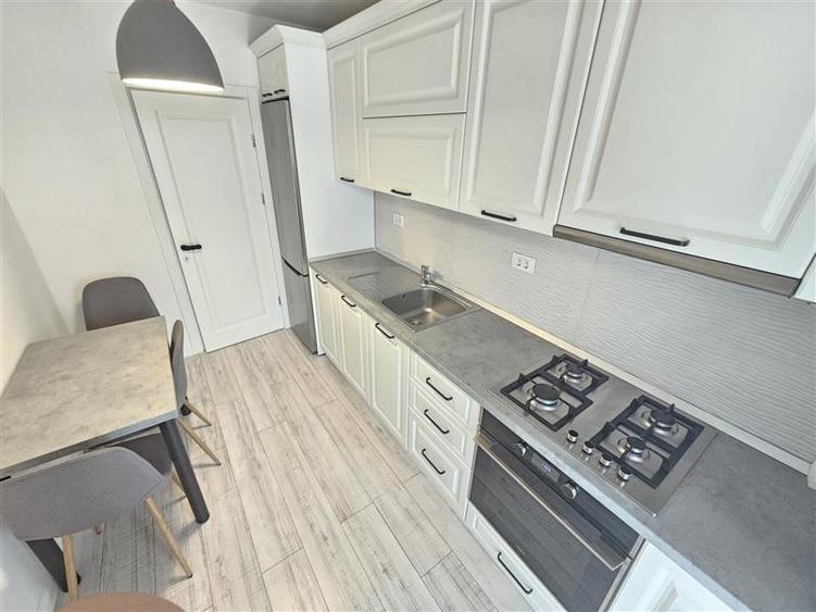 3 Camere, Elegant, Mall