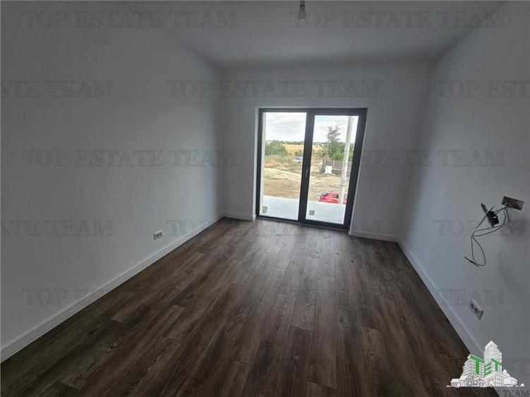 Vila premium 4 camere cu garaj in Ciorogarla (posibilitate rate)
