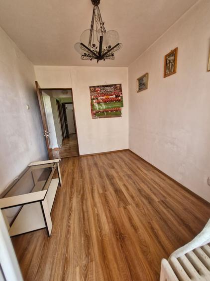 Ap 3 camere zona Vitan Dristor. 2 bai. Decomandat. Locatie exacta pe Map